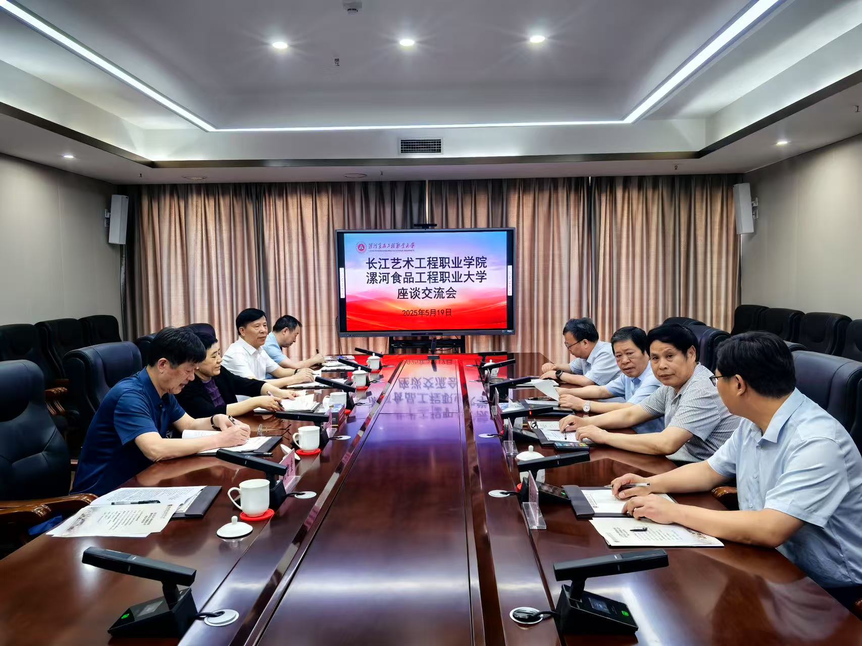 1747876775578858.jpg d1eeccbc9582941684251938b0ec2ca.jpg